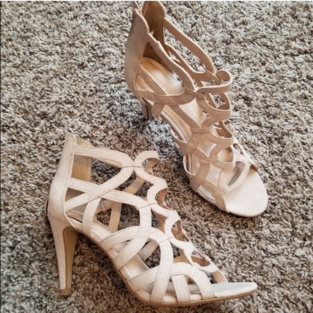 Kellie and Katie heels size 8